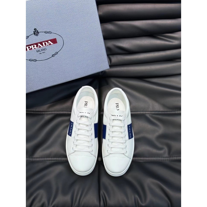 Pra*a casual shoes